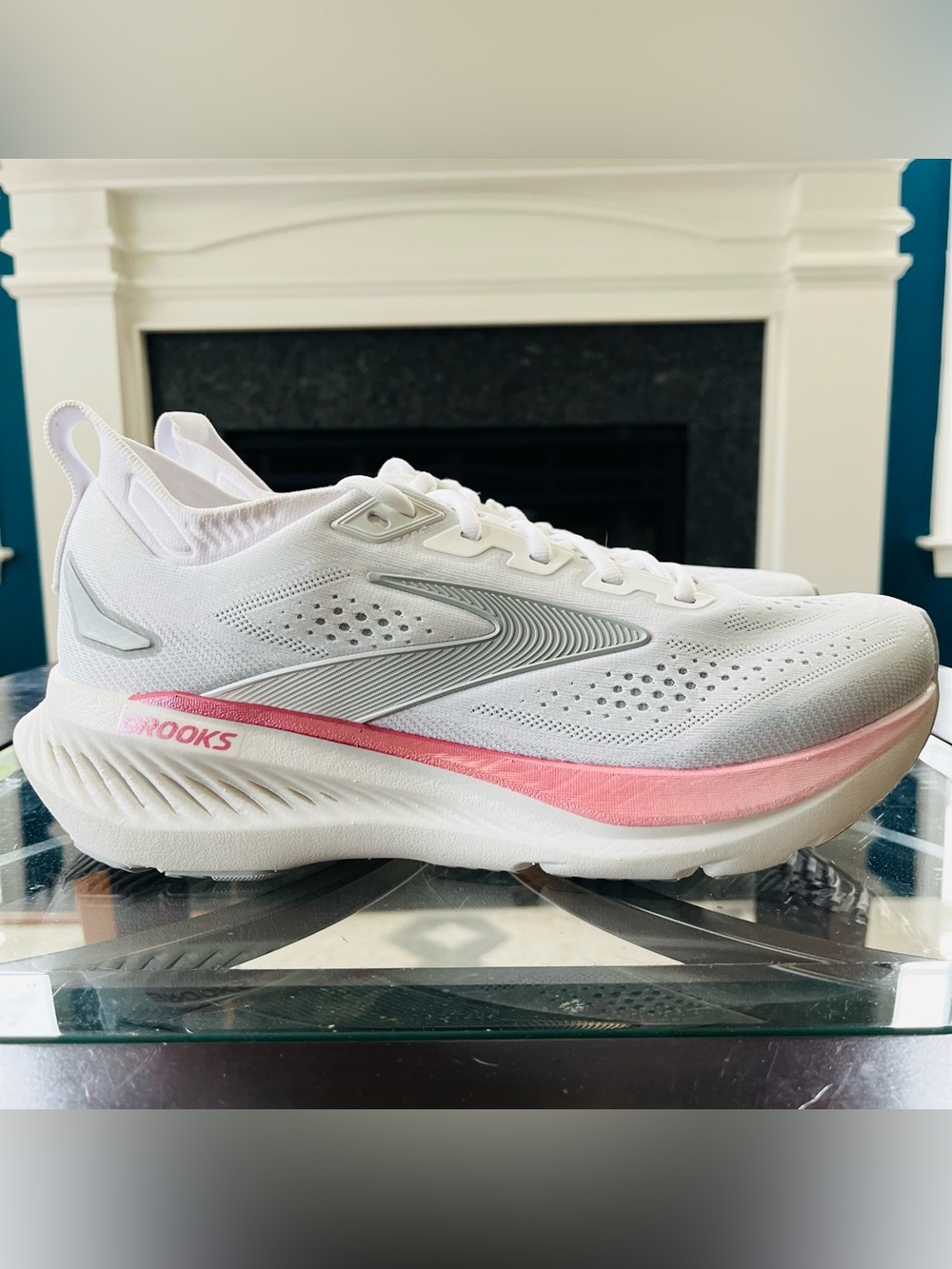 Sz 10 Wide Brooks Glycerin 23 Women’s White/Harbor Mist/Metallic 120465-1D-133